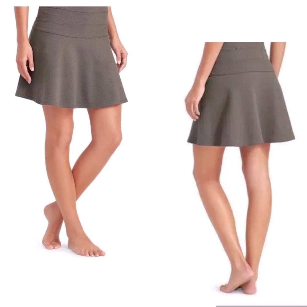 New ATHLETA Size 10 Gray Ponte Twill Skyose Skirt circle skater twirl zip pocket